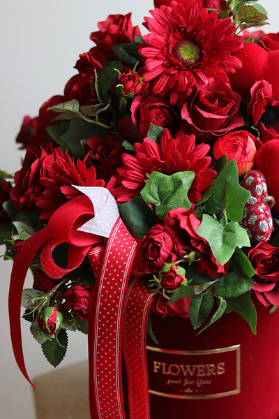 Miłosne Szkarłaty, flowerbox na walentynki