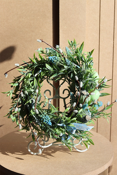 Wielkanocne Błękity, wielkanocny wianek na drzwi