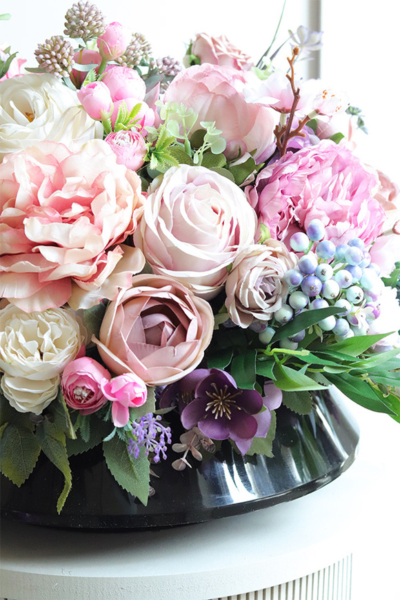 Bella Regreta, kompozycja nagrobna w misie