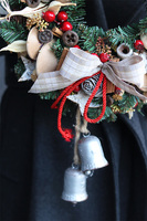 Dzwoneczki, zimowy wianek z drewnianymi elementami, śr.31cm