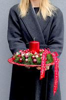 Carol, stroik ze świecą na talerzu