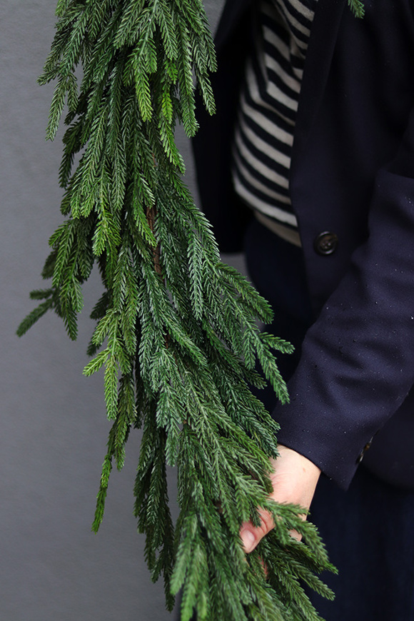 Cipris, realistyczna iglasta girlanda zimowa