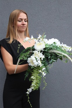 Most Pamięci Premiosa, kompozycja nagrobna, wym.24x44x22cm