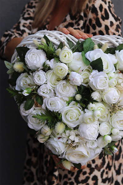 White Heart, stroik nagrobny serce