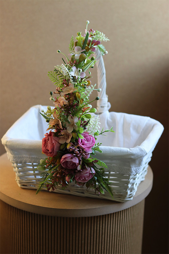 Moliandra, uroczy koszyczek wielkanocny z serwetką