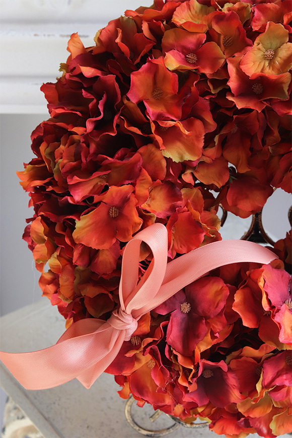 Miedziane Hortensje, wianek z fioletowych hortensji