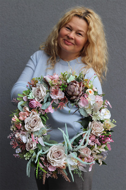 Izelia, wianek dekoracyjny na drzwi, śr.45cm