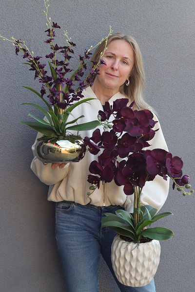 Tajlandia Purple, storczyk w złotej donicy