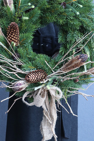 Design Simple, nowoczesny wianek z szyszkami, śr.48cm