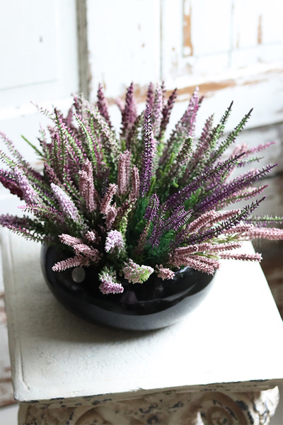 Wrzosy Piano, kompozycja w czarnej misie