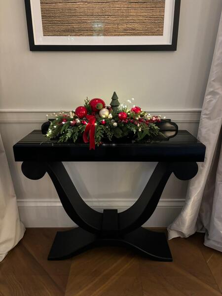 Red Dekorena Tree, świąteczny stroik z choinką