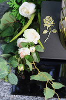 Solaria, dekoracja nagrobna na pleksji z lampionem	