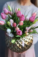 Różowe Tulipany na Wiosnę, wiosenna dekoracja kwiatowa