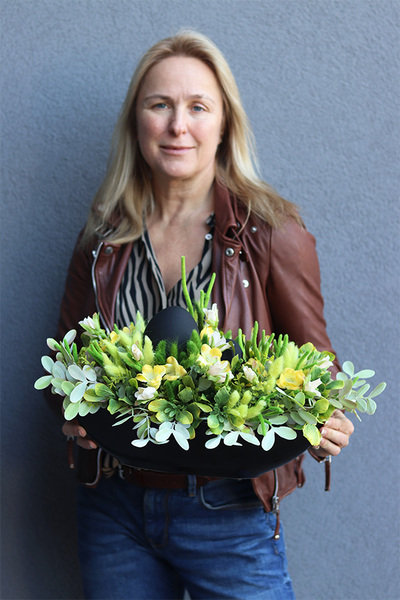 Black&Yellow Laos, stroik wielkanocny w łódce