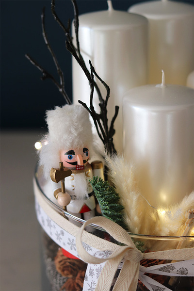 Kraina LED, adwentowy stroik w szkle