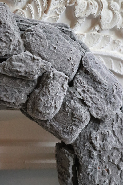 dekoracyjny wianek z ciemnego mchu, Velvetovy, fiolet