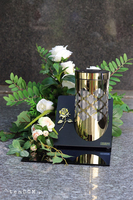 Solaria, dekoracja nagrobna na pleksji z lampionem	