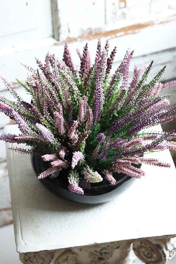 Wrzosy Piano, kompozycja w czarnej misie