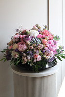 Bella Regreta, kompozycja nagrobna w misie