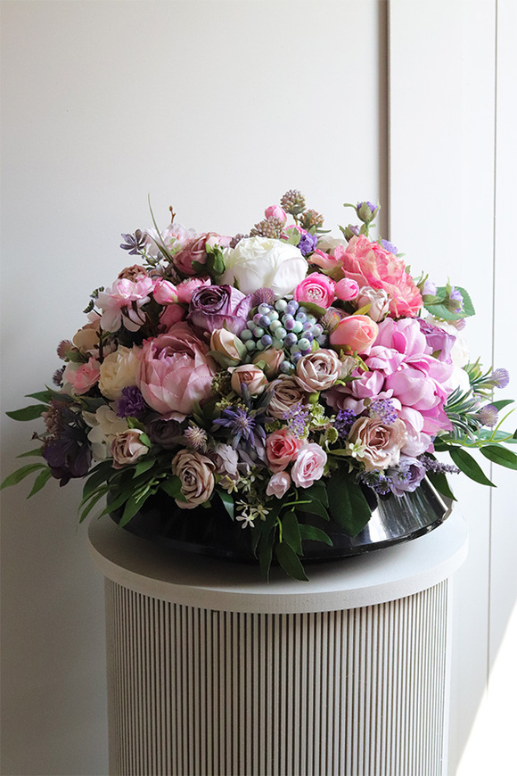 Bella Regreta, kompozycja nagrobna w misie