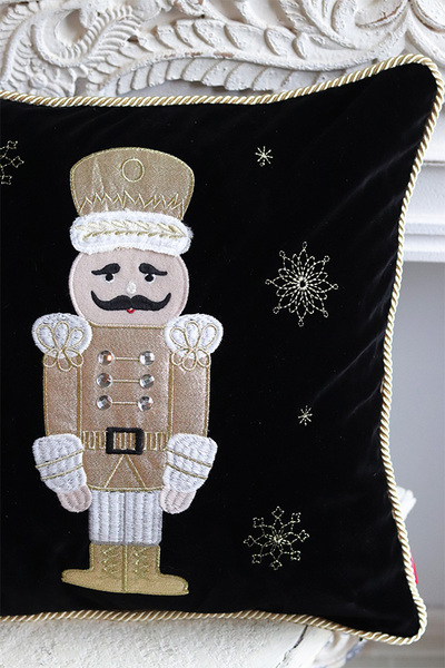 Christmas Mood, poszewka dekoracyjna świąteczna, Dziadek Czarny	