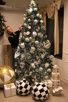 Midnight Time, choinka sztuczna dekoracyjna na stojaku