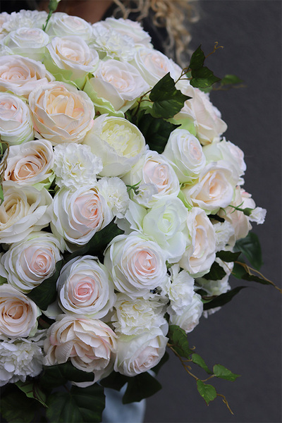 bogata kompozycja kwiatowa, Celestina, wym.35x60cm