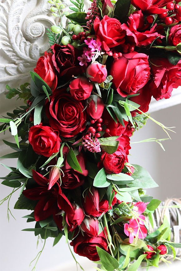 Czerwień serca, energetyczny wianek na drzwi