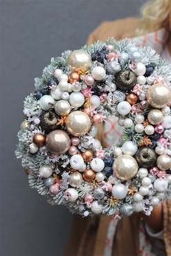 Pastelowa Wigilia z Miętą, świąteczny wianek dekoracyjny, śr.27cm