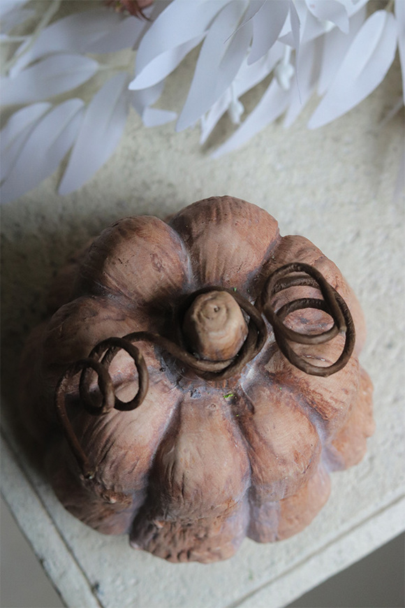 Vinted Pumpkin, dekoracyjna dynia figurka