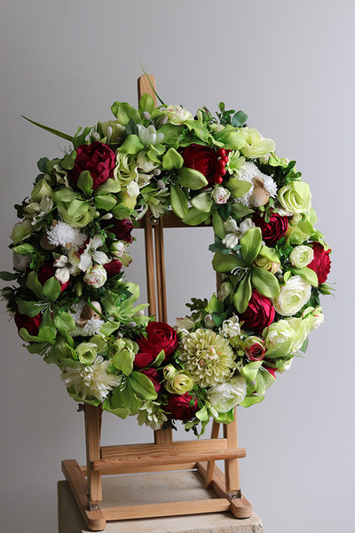 Zagroda, wianek na drzwi z barankami