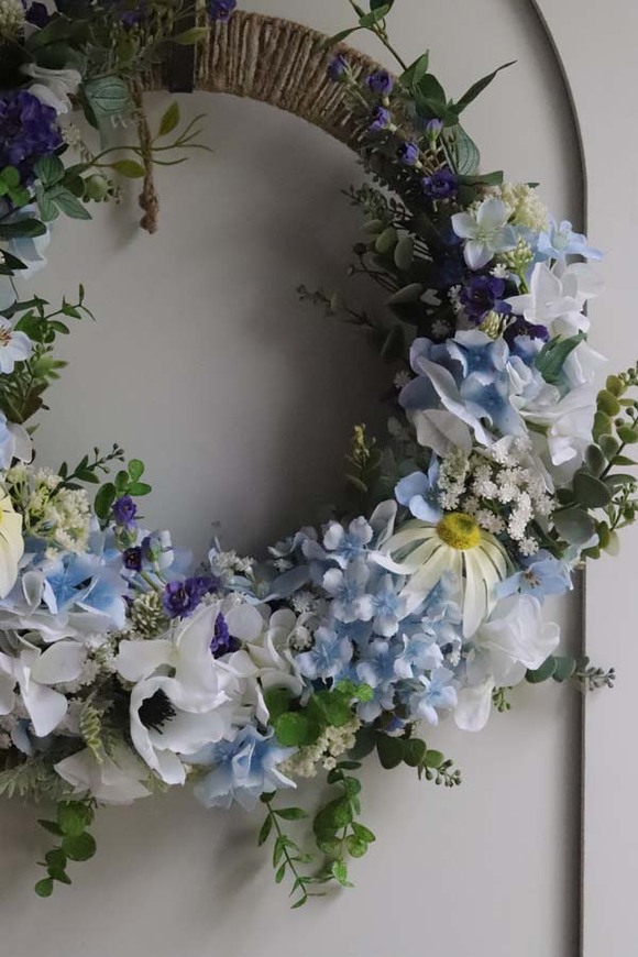 Majowe Kwiaty, wiosenny wianek z polnymi kwiatami
