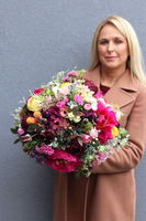 Golden Palace, kompozycja kwiatowa w pucharze