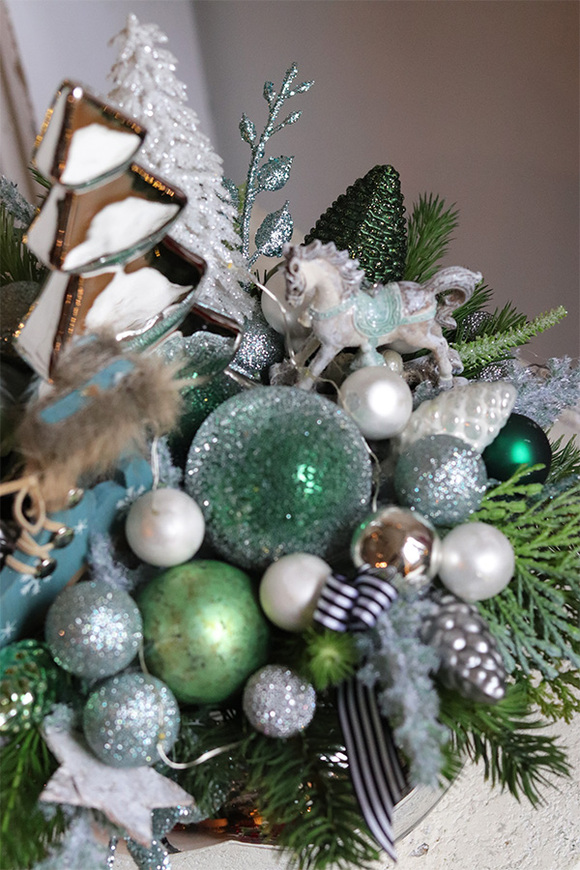 Silverita Pompadour, świąteczny stroik w szklanej misie