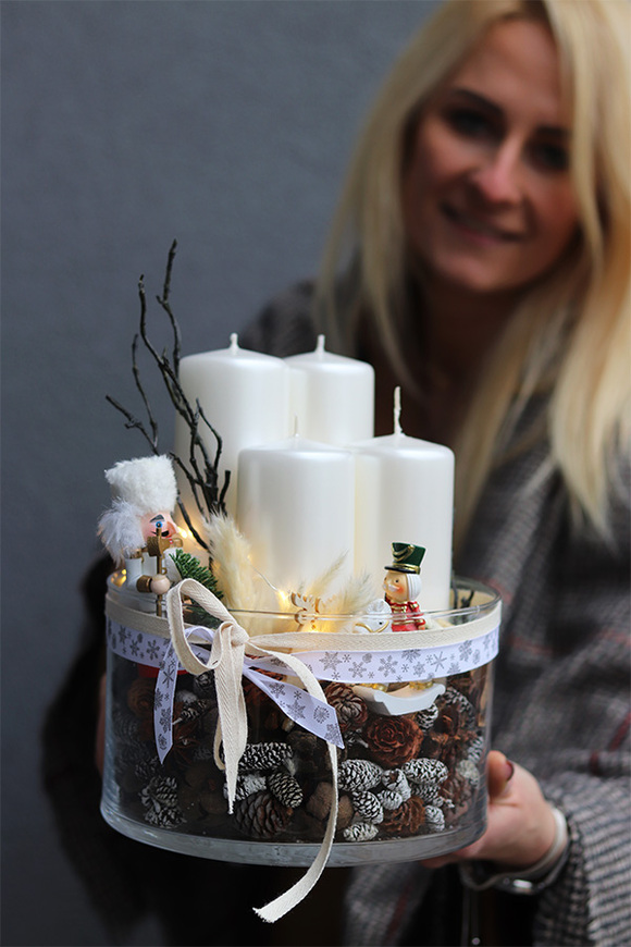 Kraina LED, adwentowy stroik w szkle