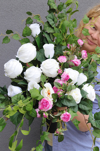 Serce Pełne Miłości 3, bukiet nagrobny we wkładzie do wazonu