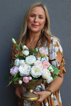 Sweet Deco, kompozycja kwiatowa w pucharze, wys.37x39cm