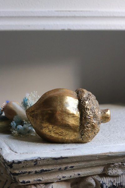 Żołądź Złoty, figurka dekoracyjna