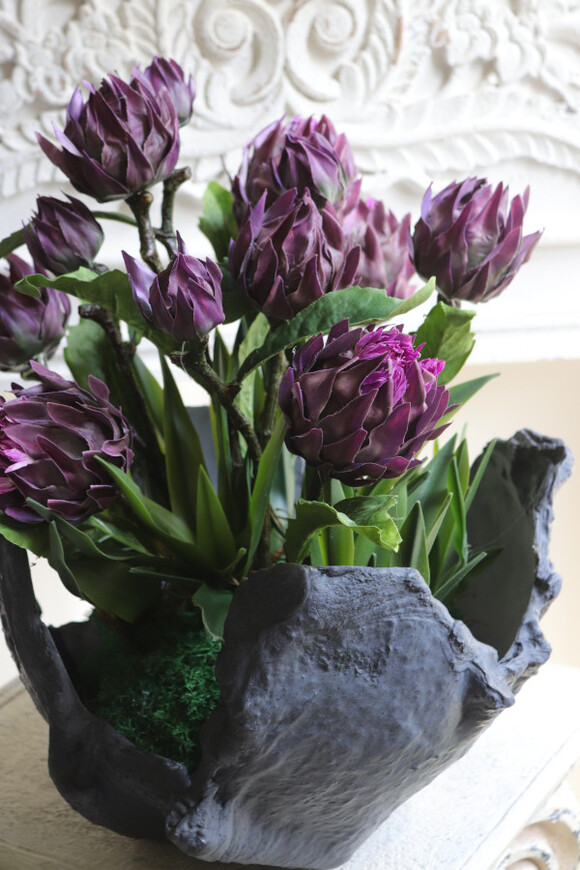 Volcan Protea Violet, nowoczesna kompozycja nagrobna