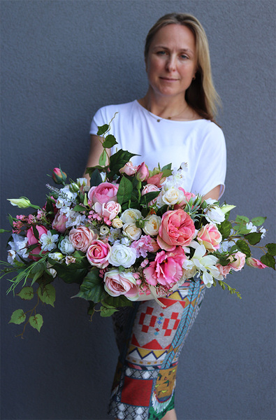 Sienalo Pink, kompozycja kwiatowa na stół, wym.33x77cm