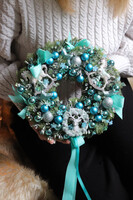 Miętowa Bajka, świąteczny wianek z bombkami