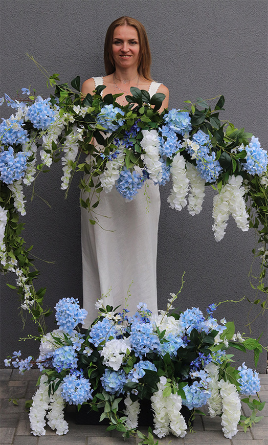 elegancka girlanda z białymi i niebieskimi kwiatami, Blue Romance