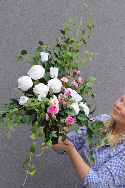 Serce Pełne Miłości 3, bukiet nagrobny we wkładzie do wazonu