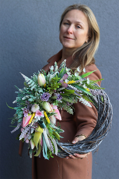 wielkanocny wianek z jajkami, Tulipania