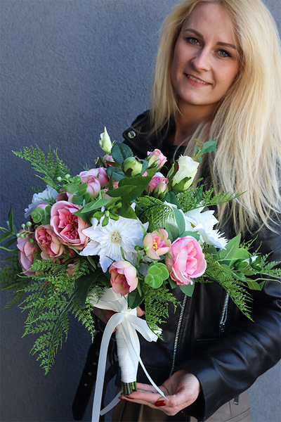 Malediwy Pink S, kompozycja kwiatowa / bukiet, wym.45x55cm