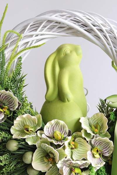 Bunny Green, wiosenny wianek z zajączkiem