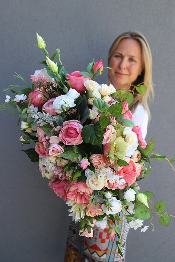 Sienalo Pink, kompozycja kwiatowa na stół, wym.33x77cm