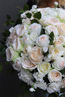 bogata kompozycja kwiatowa, Celestina, wym.35x60cm