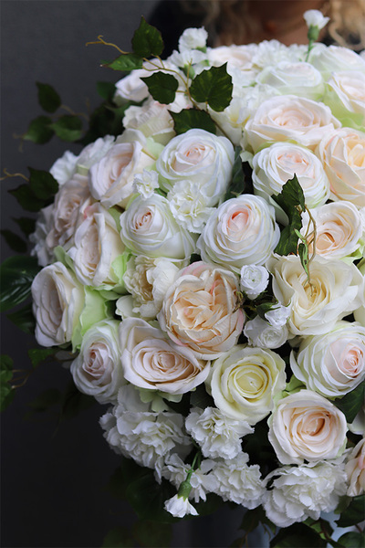 bogata kompozycja kwiatowa, Celestina, wym.35x60cm