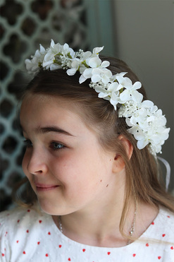 atrakcyjny wianek na głowę Komunia, rozmiar uniwersalny 